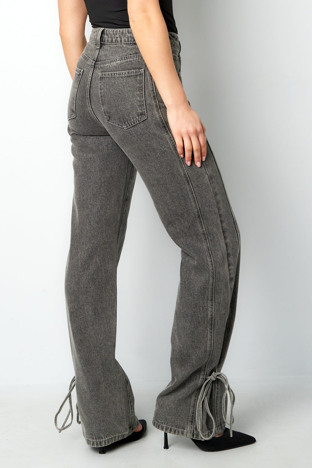 Eloise Closet Straight-Leg Cotton Denim with Knot Detail