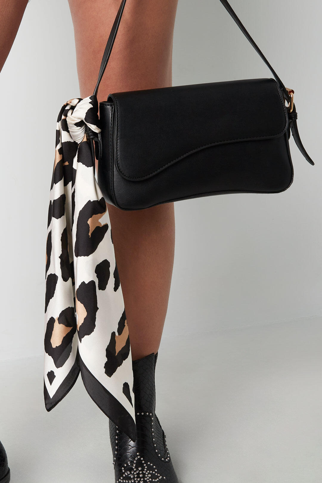 Safari Chic Scarf Eloise Closet