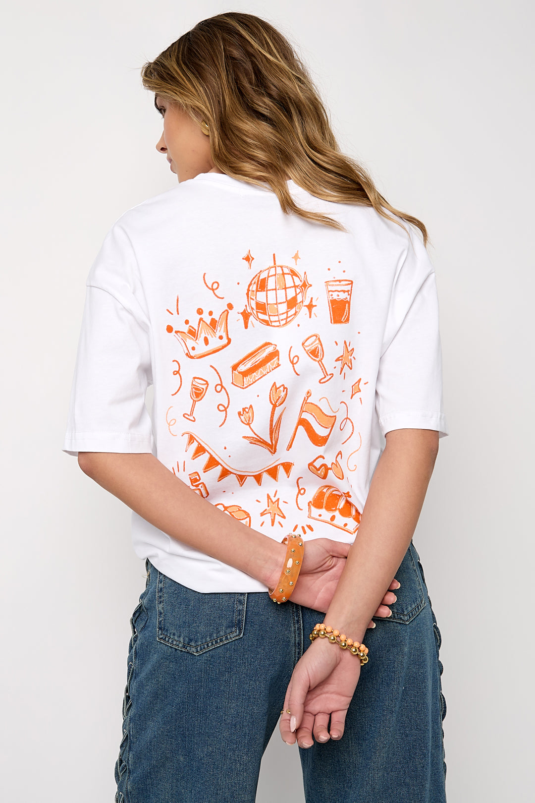Crown Sketch T-Shirt Eloise Closet