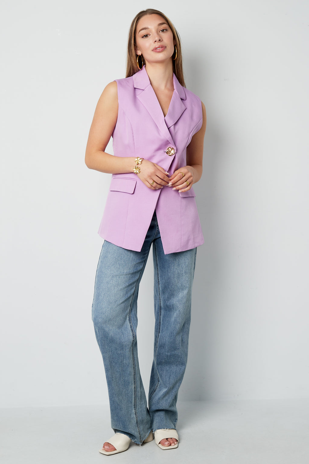 Eloise Closet Golden Edge Sleeveless Blazer