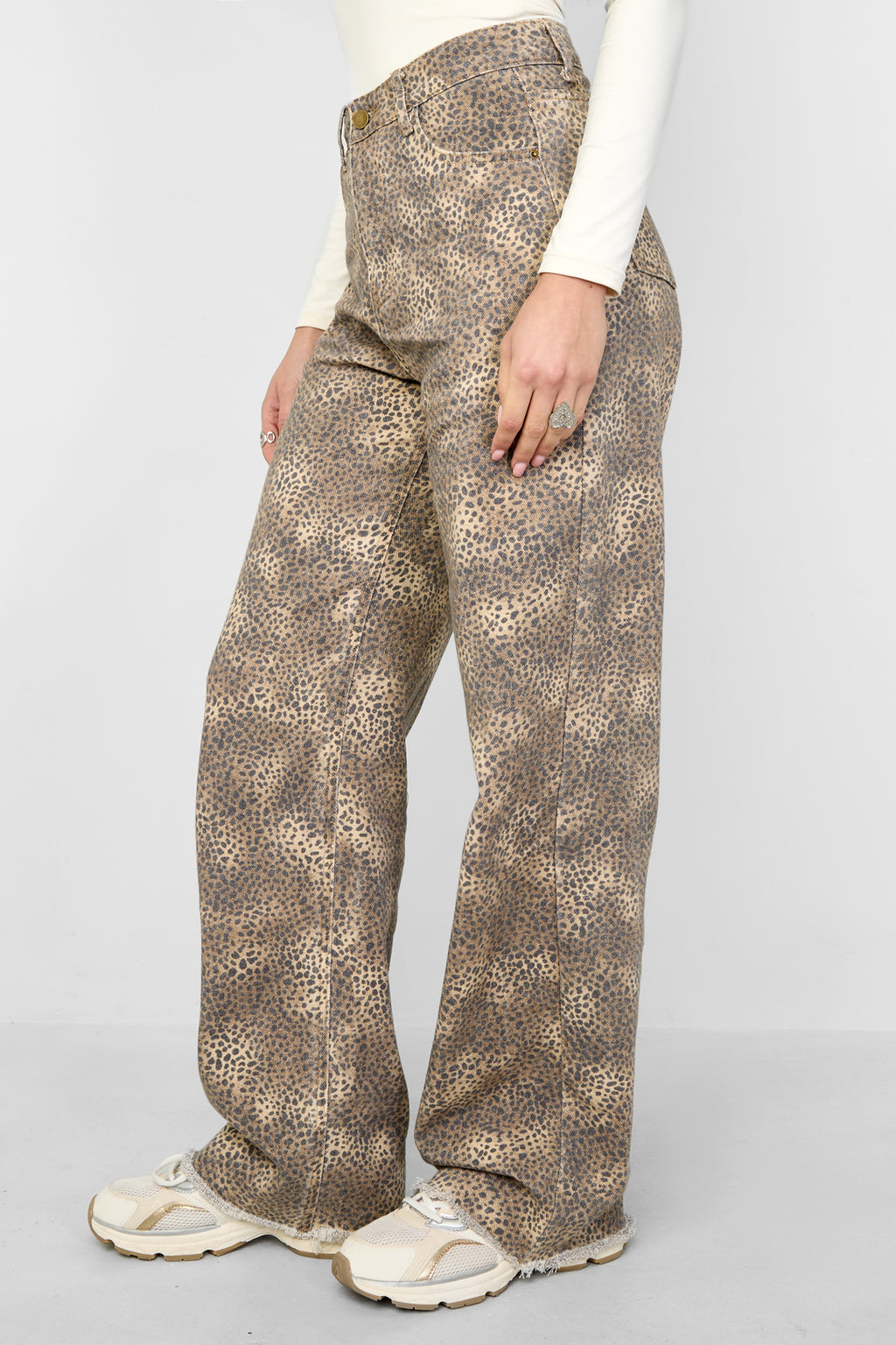 The Cowgirl & Loving Leopard Jeans Eloise Closet