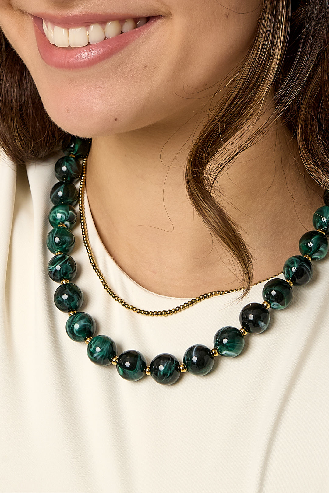 Bead necklace with gold beads in between 13.5mm