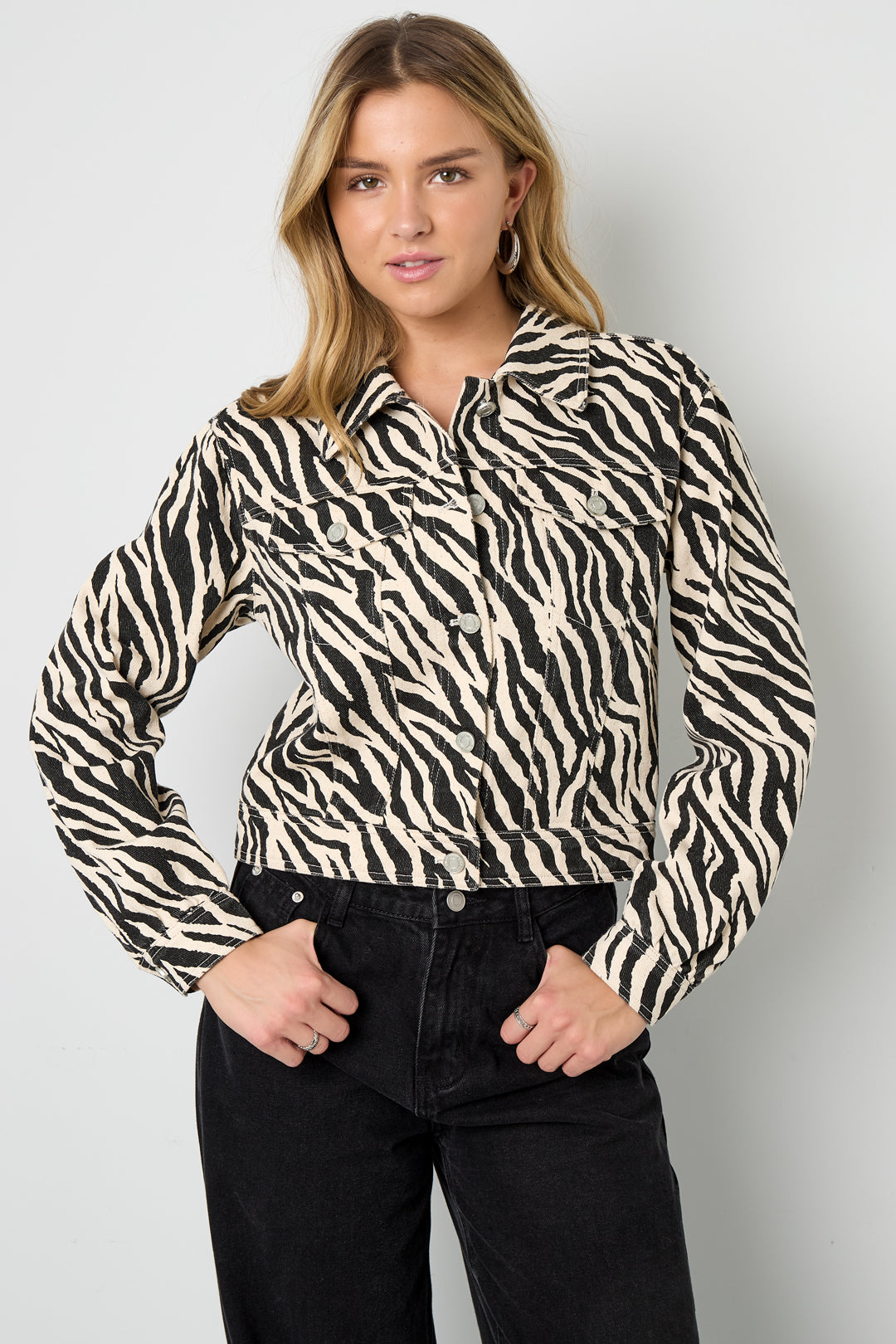 Savanna Chic Cropped Cotton Jacket Eloise Closet