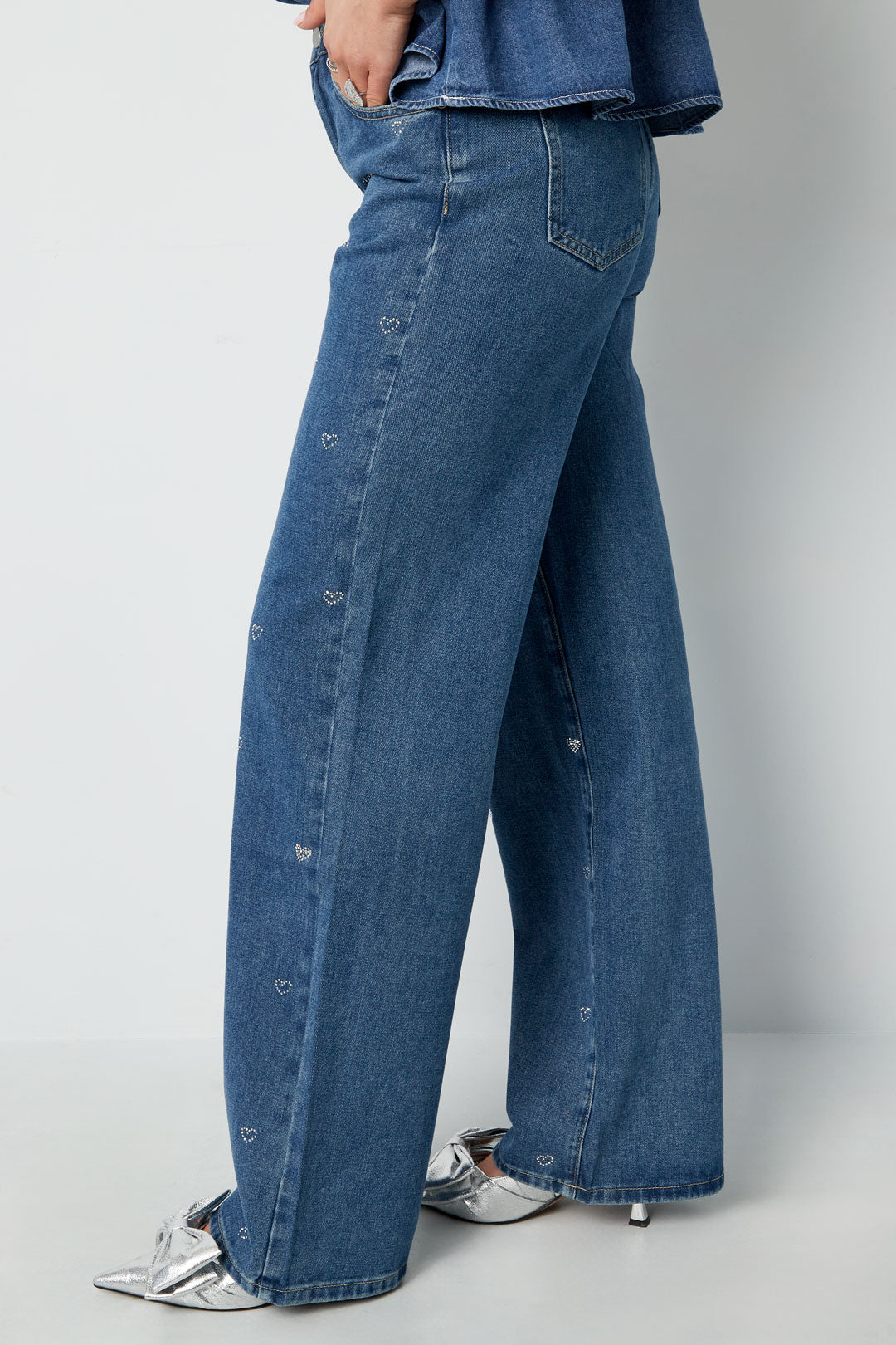 Eloise Closet Heart Embroidery Straight-Leg Denim – Playful & Polished