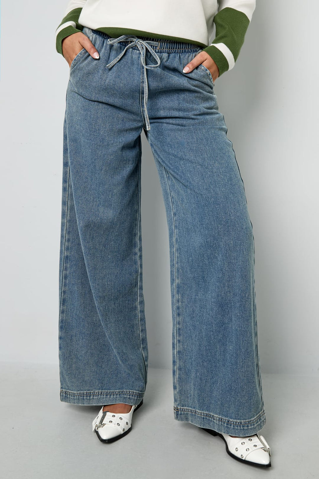 Eloise Closet Woven Cotton Wide Leg Denim – Sporty, Chic, Essential