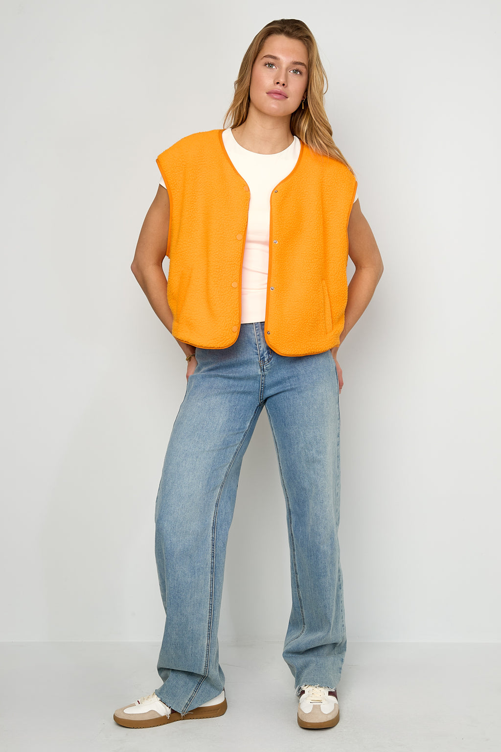 Elosie Cloet Sleeveless Vest
