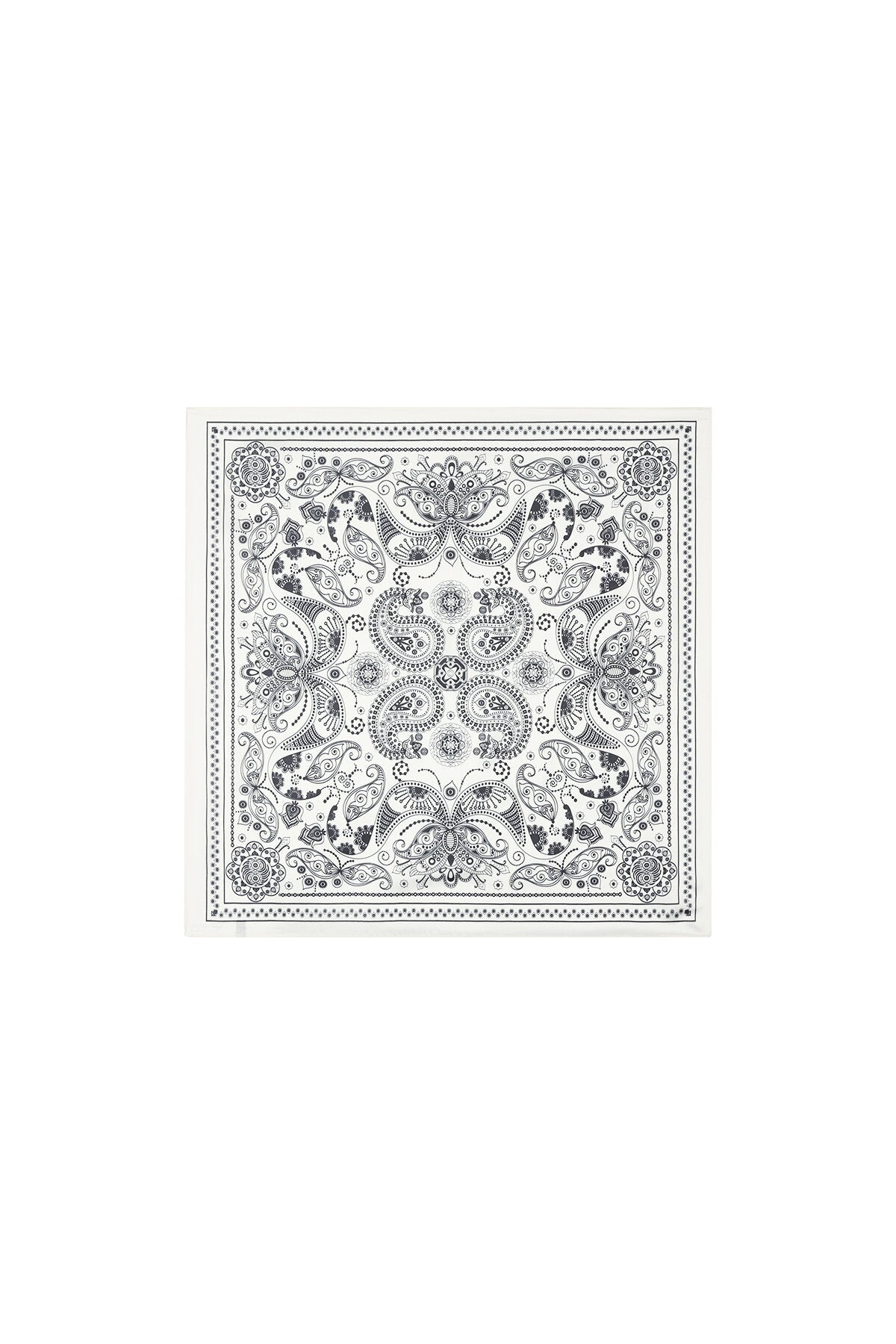 Luxury Paisley Scarf Eloise Closet