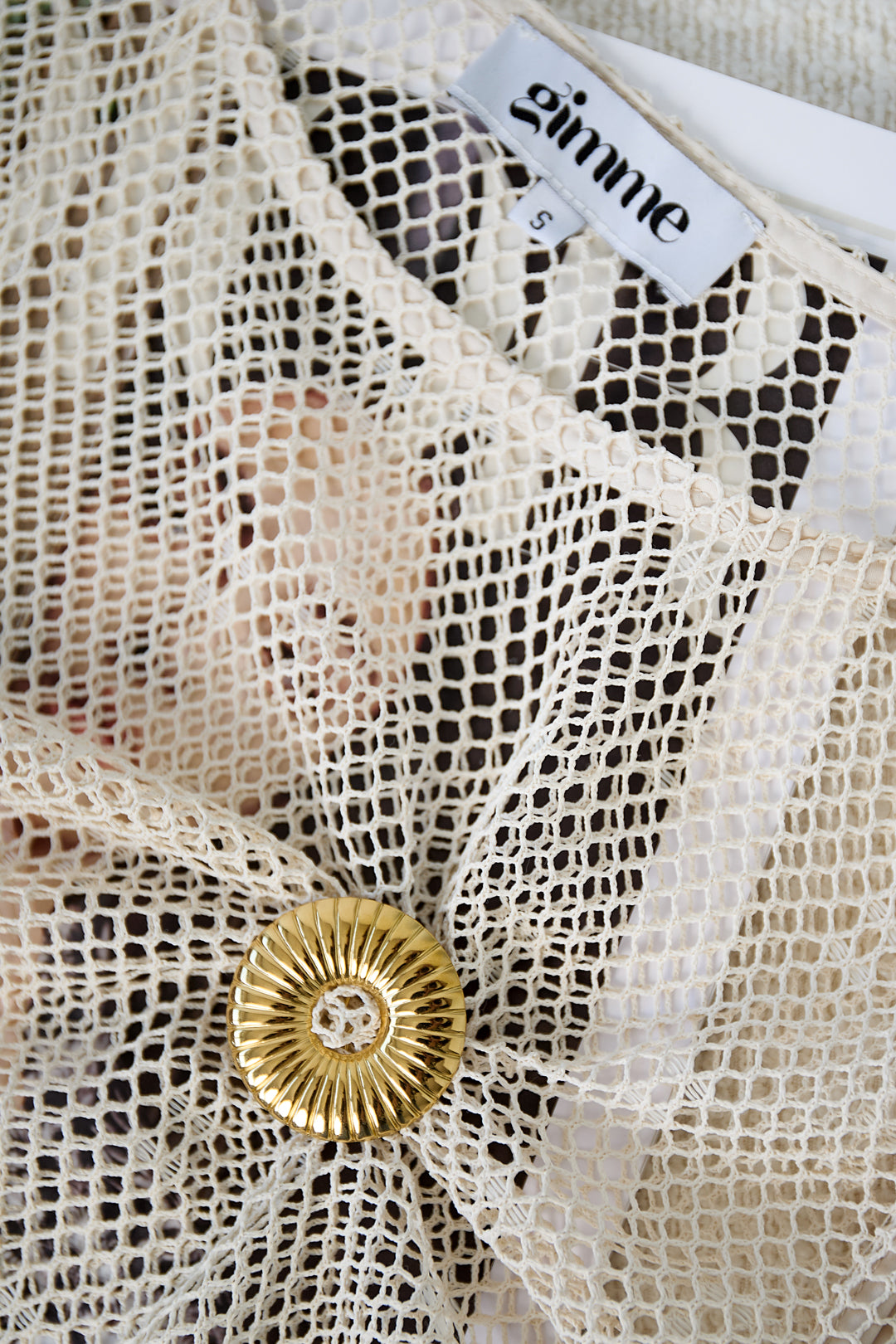 Brooch hairpin circle with striped pattern