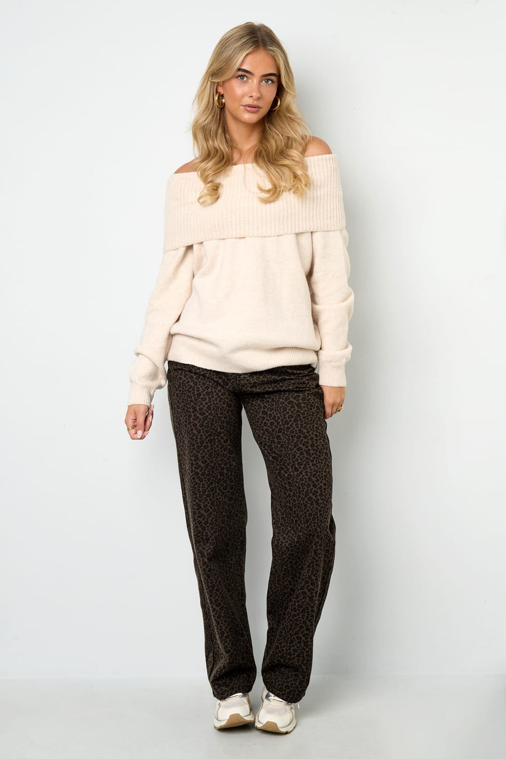 Elegant Off-Shoulder Knit Sweater Eloise Closet