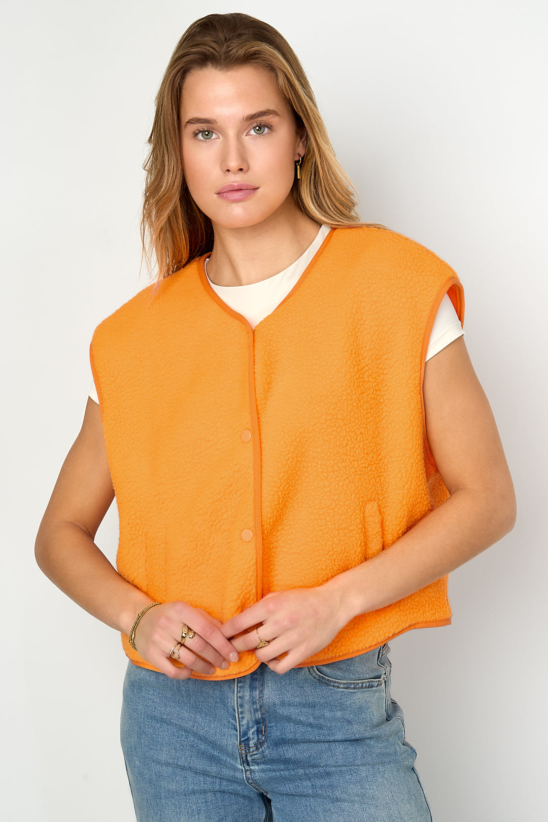 Elosie Cloet Sleeveless Vest